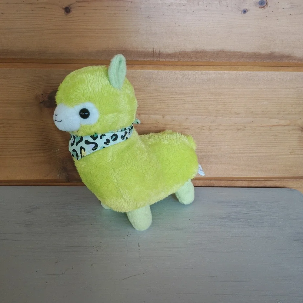 Green Llama Small Stuffed‎ Animal Plush Toy with Patterned Scarf Yes Anime E2